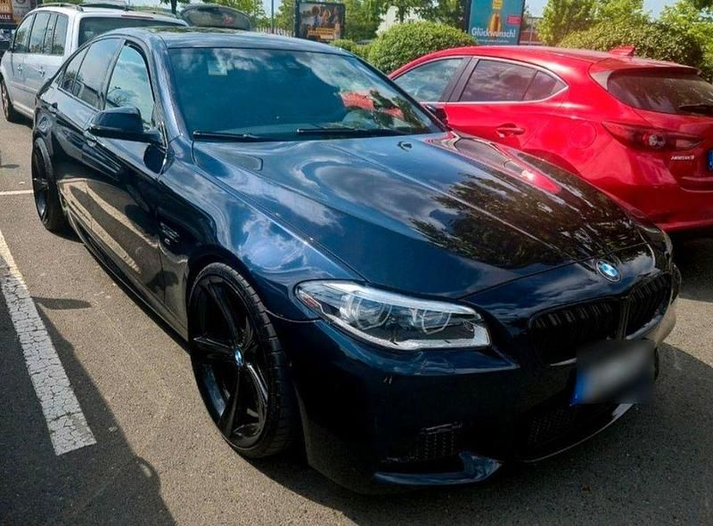 Schwarz Gebraucht 2012 BMW 528 M Sport Limousine | 20.999 € - Bild 1/4