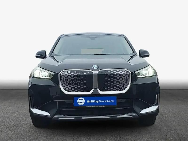 Gebraucht BMW iX1 Performance 230 kW (313 PS) 2023 Schwarz uni SUV