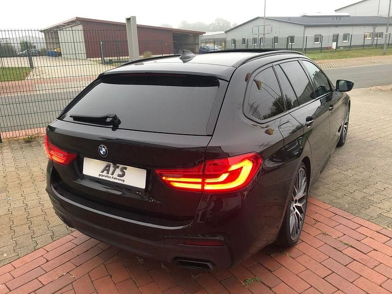 Gebraucht BMW M550 Performance 400 PS (294 kW) 2020 Schwarz Limousine