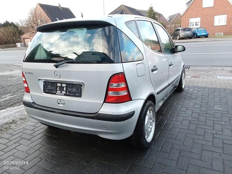 Gebraucht Mercedes A140 Classic 82 PS (60 kW) 2001 Silber Van / Kleinbus