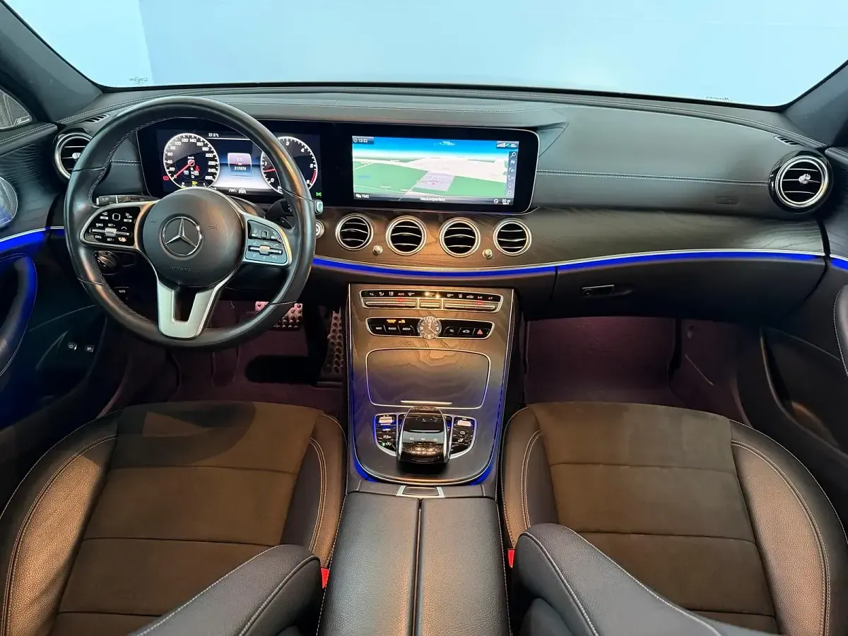 Gebraucht Mercedes E400 AMG 340 PS (250 kW) 2020 Grau Kombi