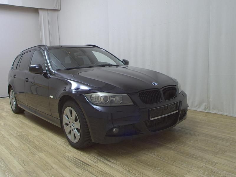 Gebraucht BMW 320 M Sport 184 PS (135 kW) 2011 Sonderlackierung Kombi