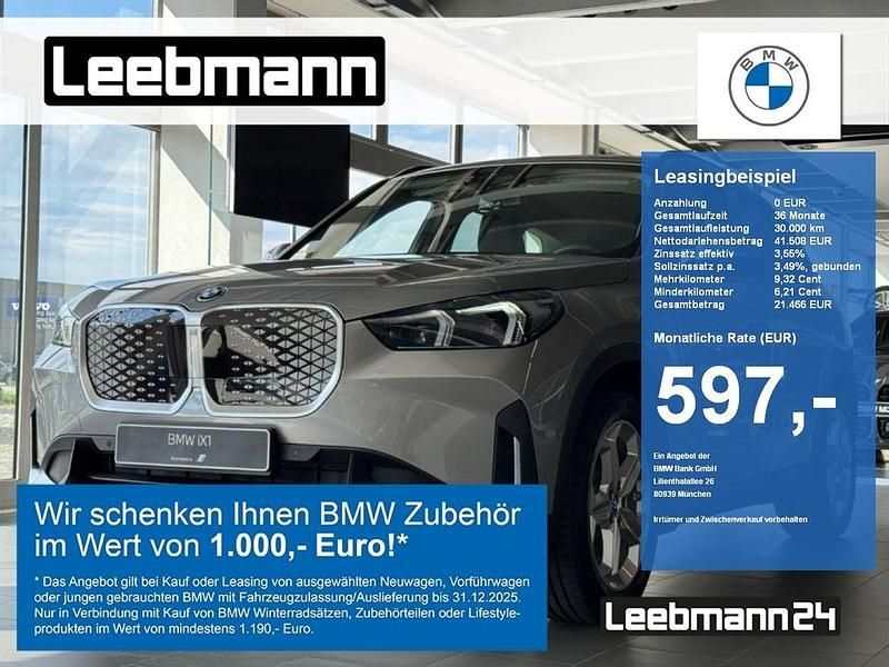 Spacesilber metallic Neu 2025 BMW iX1 Shadowline SUV | 49.395 € (Teuer) - Bild 1/4