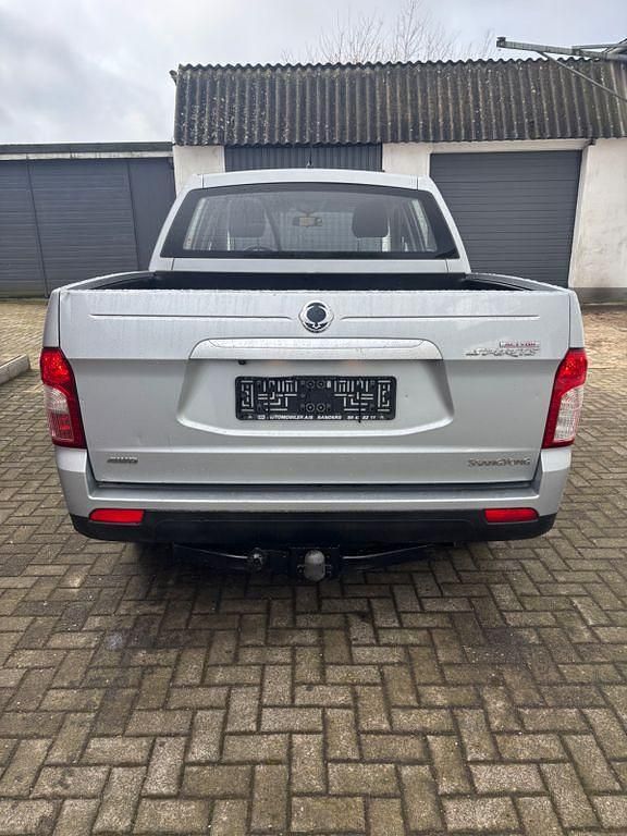 Gebraucht Ssangyong (KGM) Actyon 178 PS (130 kW) 2017 Silber SUV