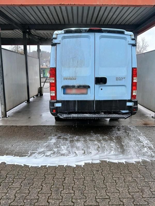 Gebraucht Iveco Daily 146 PS (107 kW) 2010 Blau Limousine
