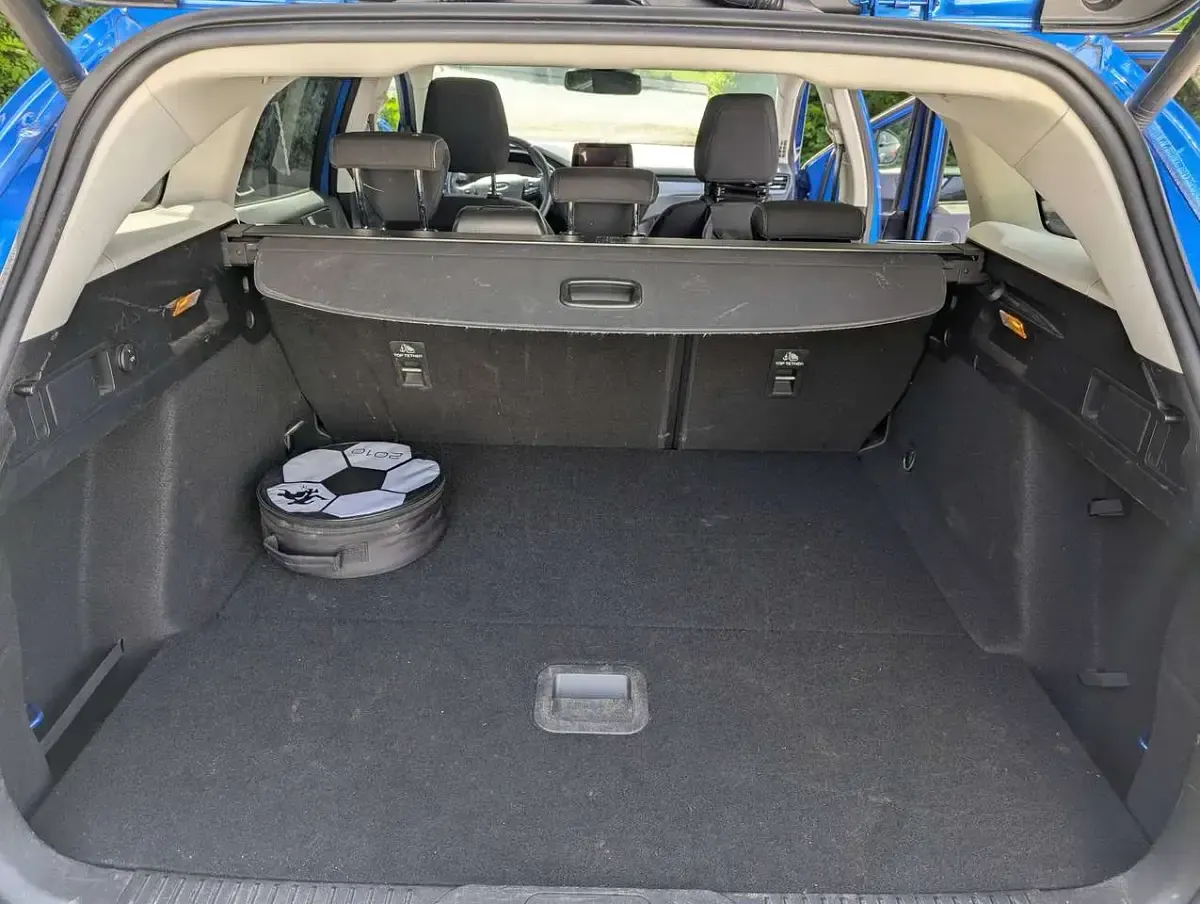 Gebraucht Ford Focus Titanium 125 PS (91 kW) 2019 Blau Kombi