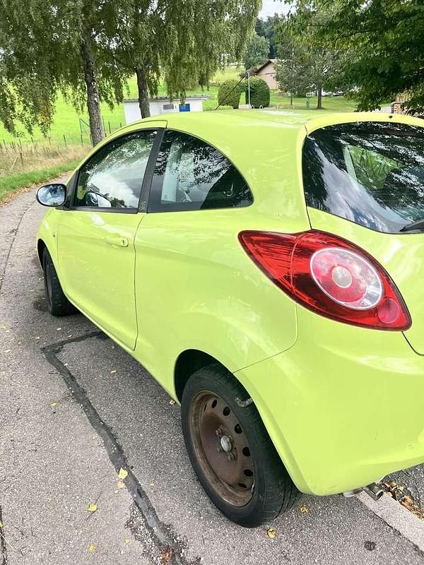 Gebraucht Ford Ka Titanium 69 PS (50 kW) 2009 Weiß Kleinwagen