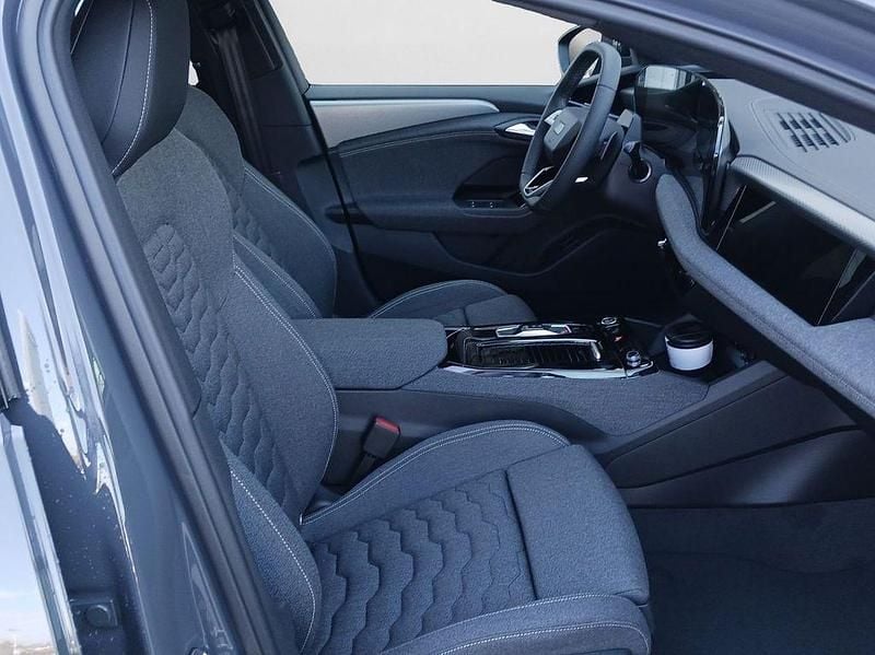 Neu Audi A6 e-tron Sport 210 kW (286 PS) 2026 Grau Kombi