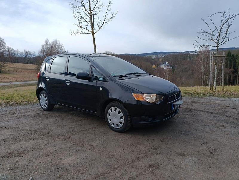 Gebraucht Mitsubishi Colt Edition 95 PS (69 kW) 2011 Schwarz Kleinwagen