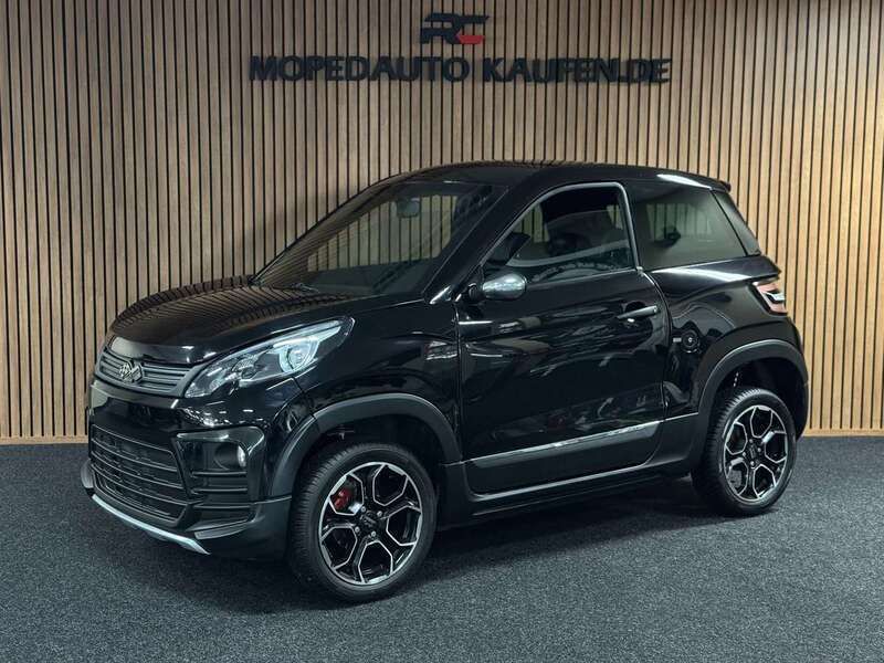 Schwarz Gebraucht 2022 Ligier JS60 Kleinwagen | 15.250 € (Fairer Preis) - Bild 1/4