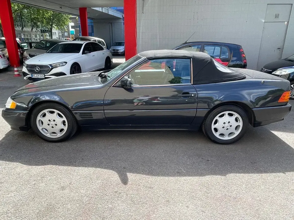 Gebraucht Mercedes SL500 326 PS (239 kW) 1989 Schwarz Cabrio
