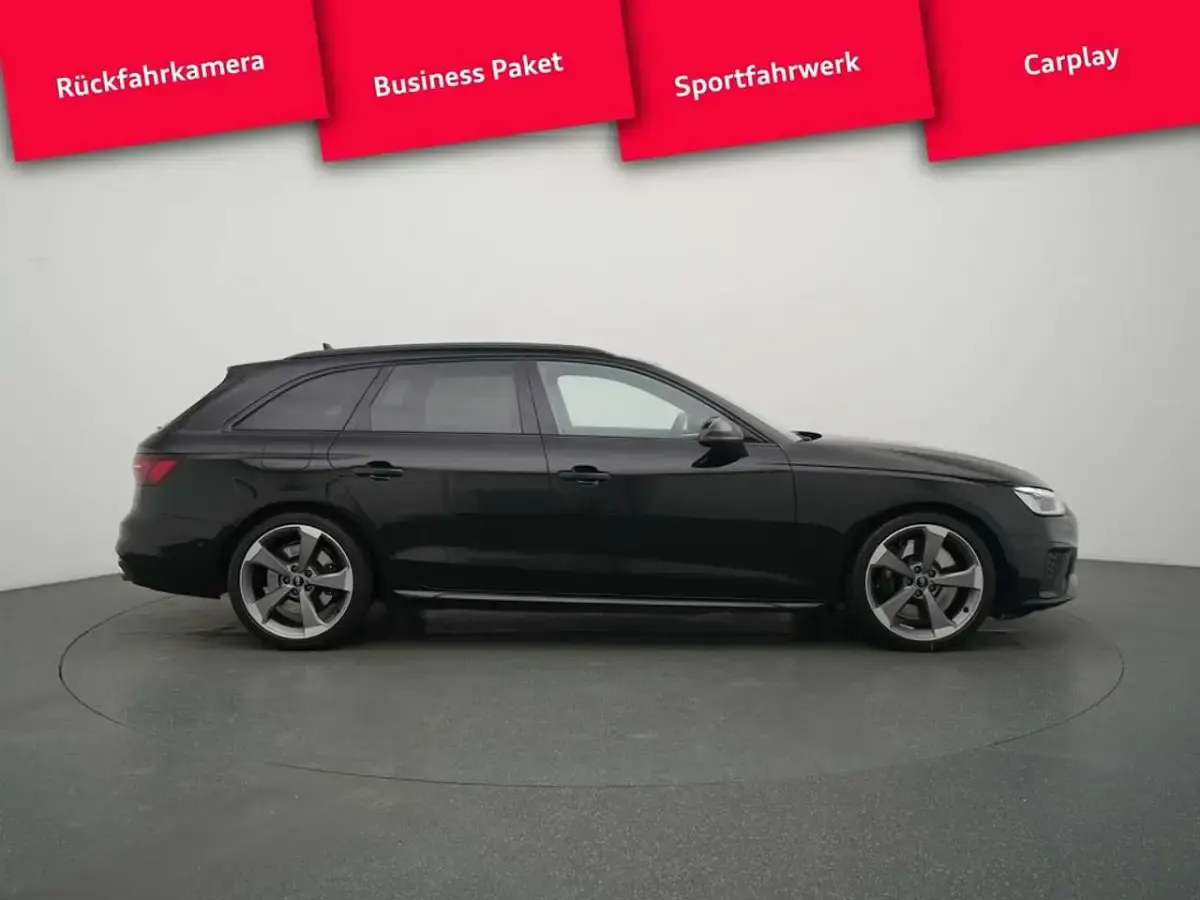 Gebraucht Audi S4 Ambiente 341 PS (250 kW) 2023 Mythosschwarz metallic Kombi