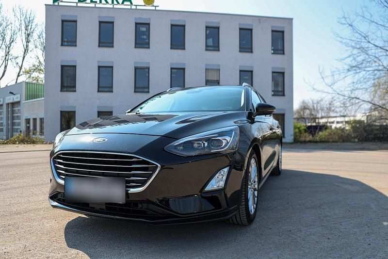 Gebraucht Ford Focus 120 PS (88 kW) 2021 Schwarz Kombi