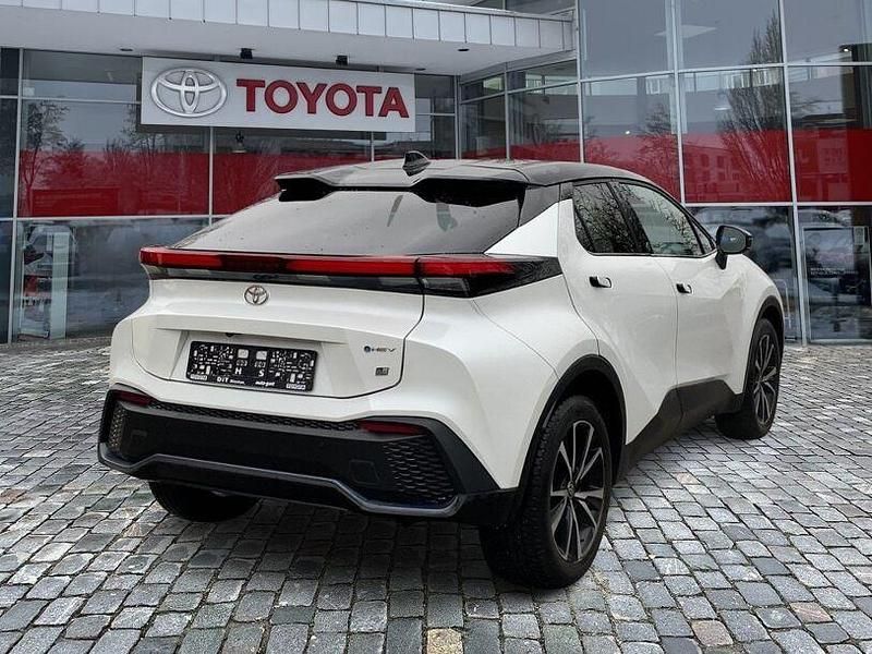 Gebraucht Toyota C-HR 197 PS (144 kW) 2024 Weiß SUV