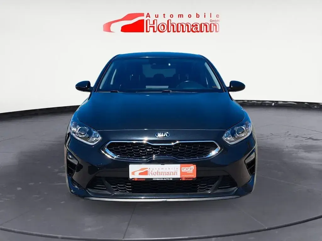 Gebraucht Kia Ceed 140 PS (102 kW) 2020 Schwarz Kleinwagen