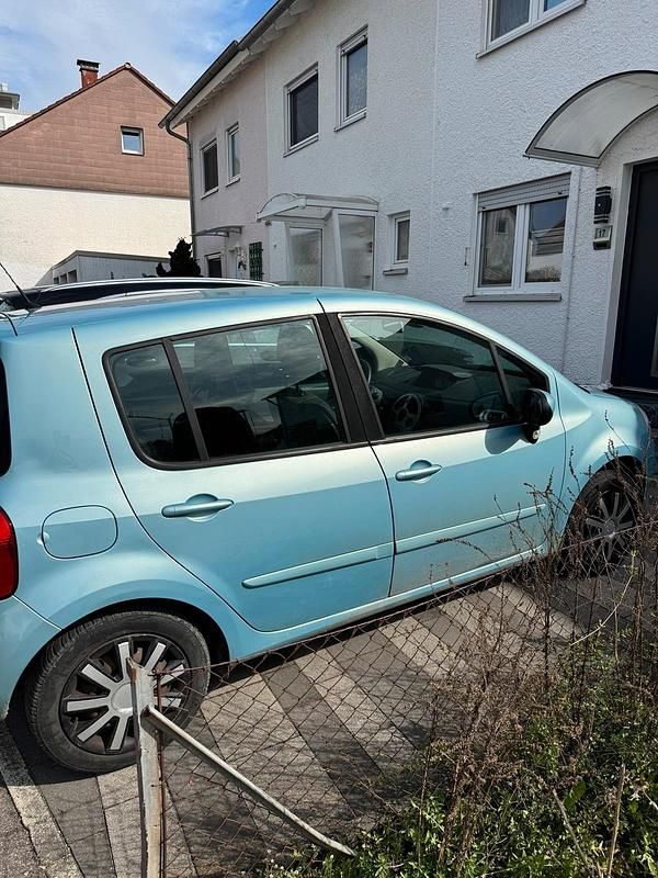 Usado Renault Modus Expression 65 HP (47 kW) 2009 Azul Monovolume