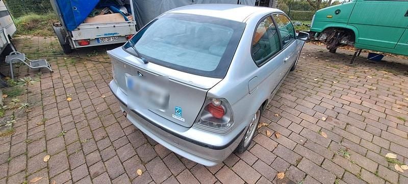 Gebraucht BMW 316 Compact 115 PS (84 kW) 2002 Silber Kleinwagen