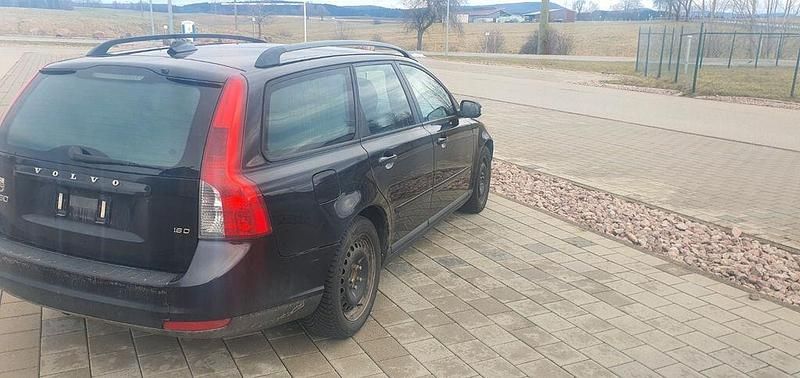 Gebraucht Volvo V50 109 PS (80 kW) 2008 Schwarz Kombi