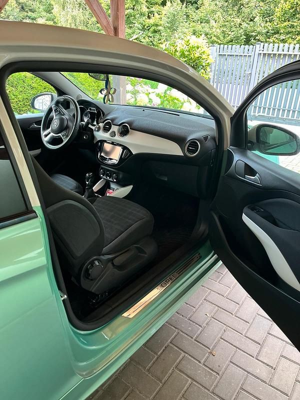 Gebraucht Opel Adam 74 PS (54 kW) 2014 Grün Kleinwagen