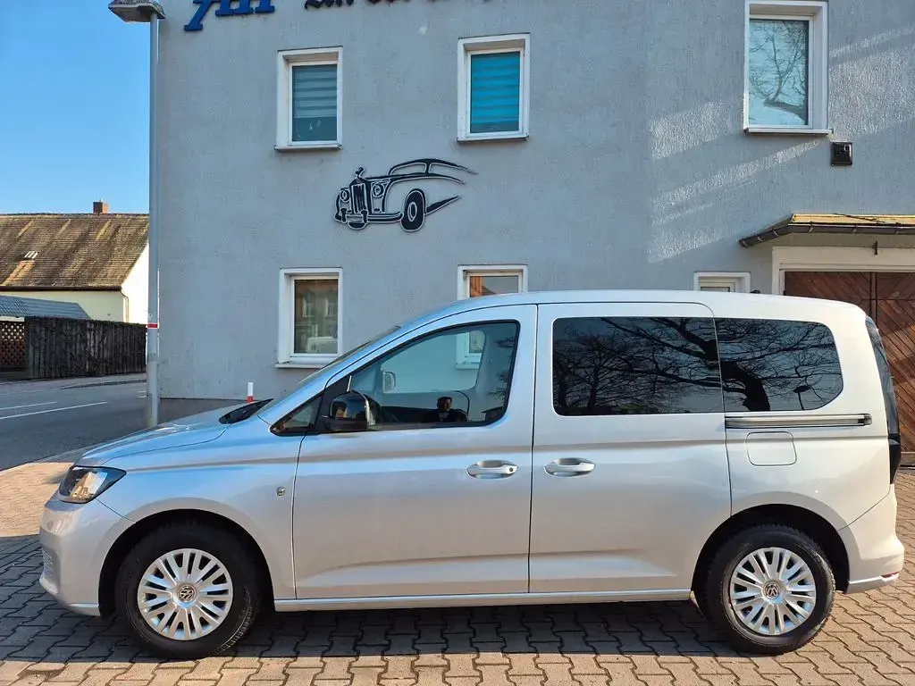 Gebraucht VW Caddy 102 PS (75 kW) 2022 Silber Van / Kleinbus