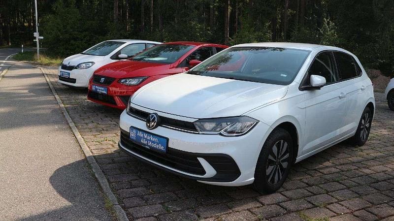 Gebraucht VW Polo Move 95 PS (69 kW) 2023 Pure white Limousine