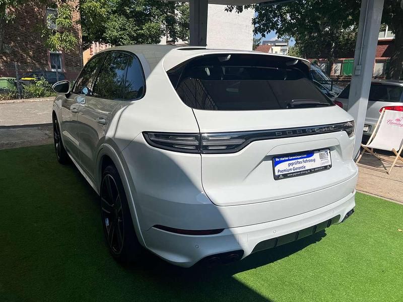 Gebraucht Porsche Cayenne Basis 340 PS (250 kW) 2023 Weiß SUV