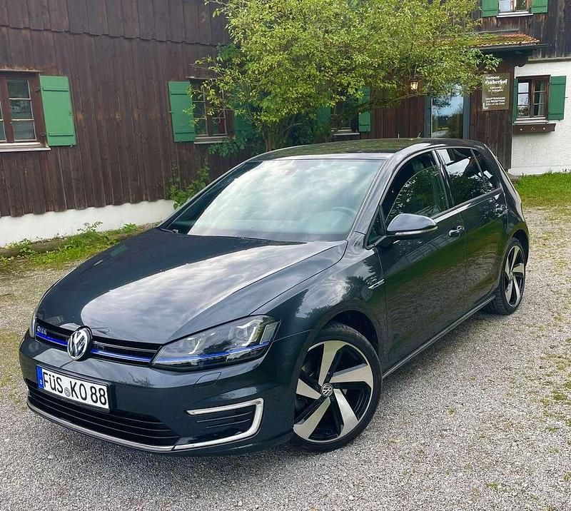 Schwarz Gebraucht 2016 VW Golf VII GTE | 13.800 € (Guter Preis) - Bild 1/4