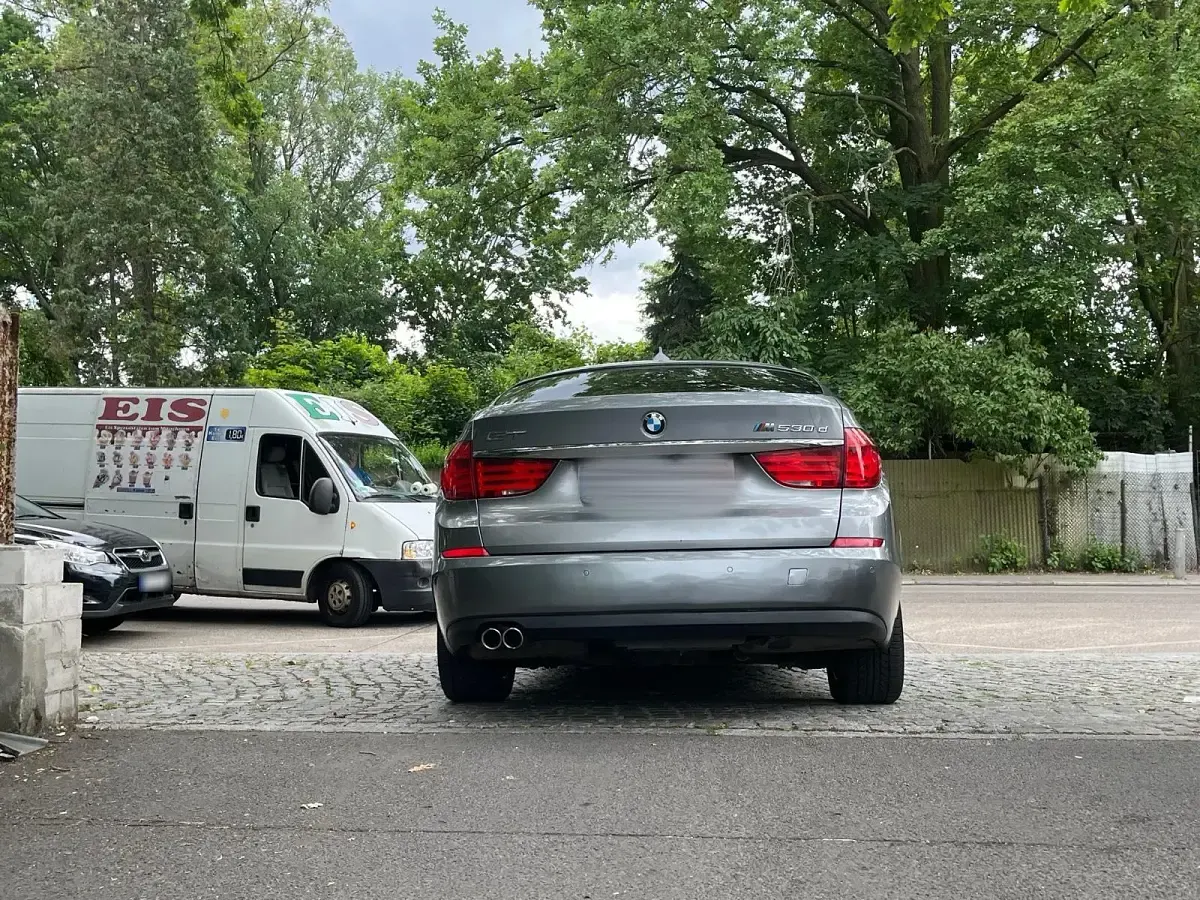 Gebraucht BMW 530 256 PS (188 kW) 2012 Silber Limousine