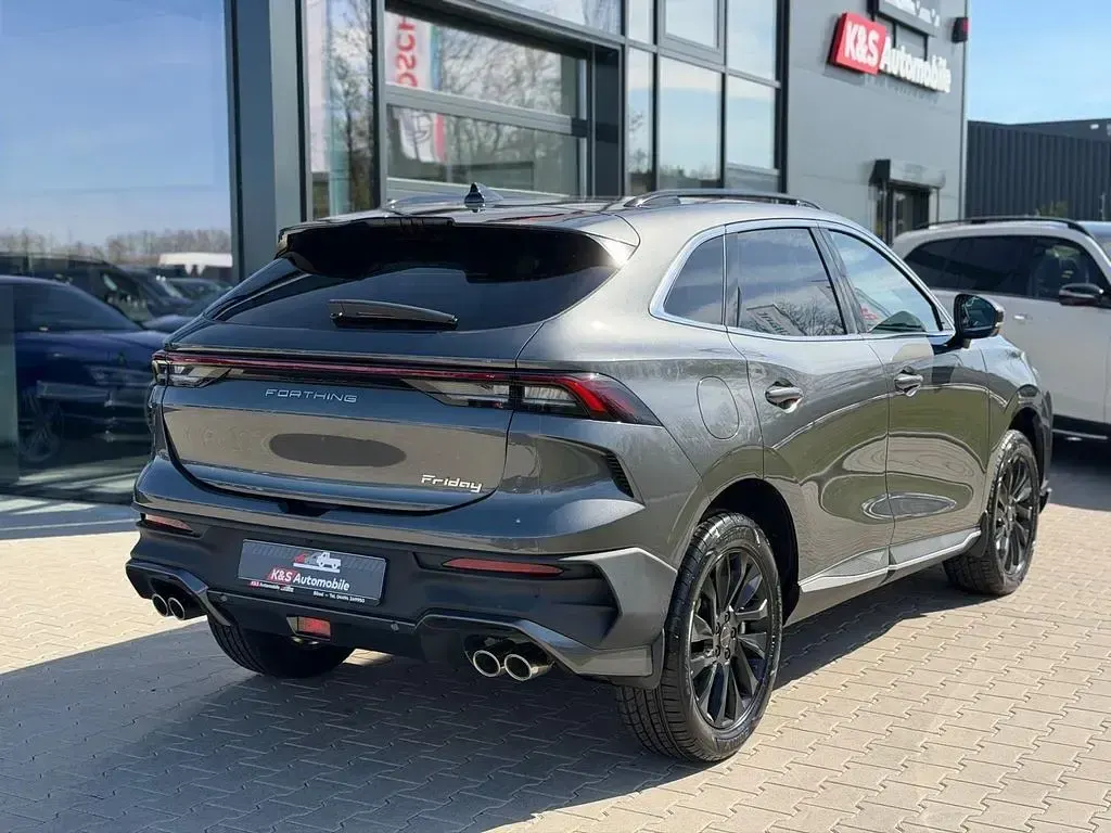 Nouvelle DFSK Forthing 5 177 ch (130 kW) 2026 Gris SUV