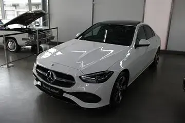 Gebraucht Mercedes C220 Advanced Plus 200 PS (147 kW) 2025 Limousine