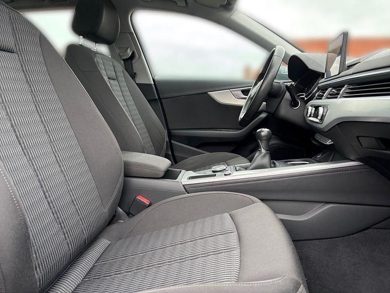 Gebraucht Audi A4 Design 190 PS (139 kW) 2019 Grau Kombi