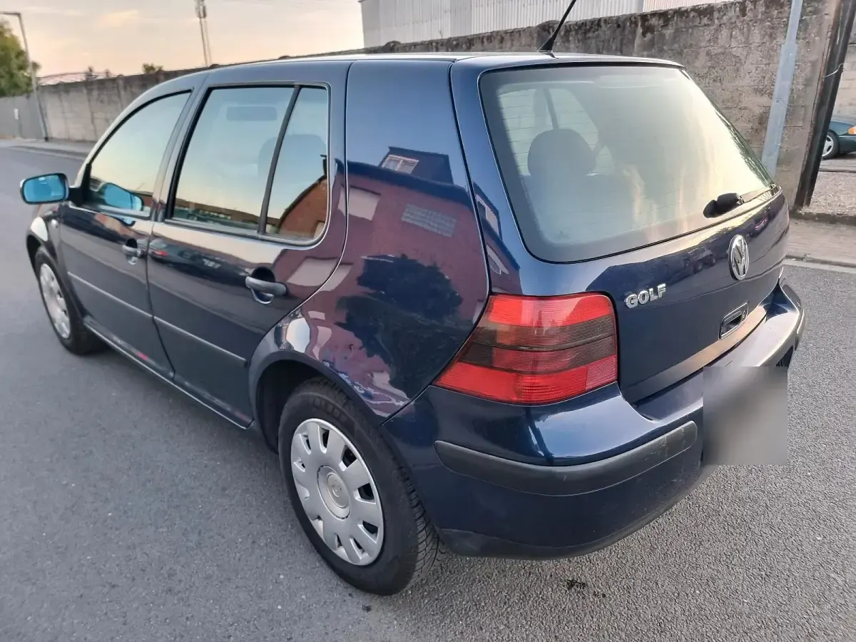 Gebraucht VW Golf IV 75 PS (55 kW) 2002 Blau Kleinwagen