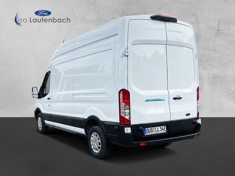 Gebraucht Ford E-Transit Trend 135 kW (184 PS) 2023 Frostweiß Van