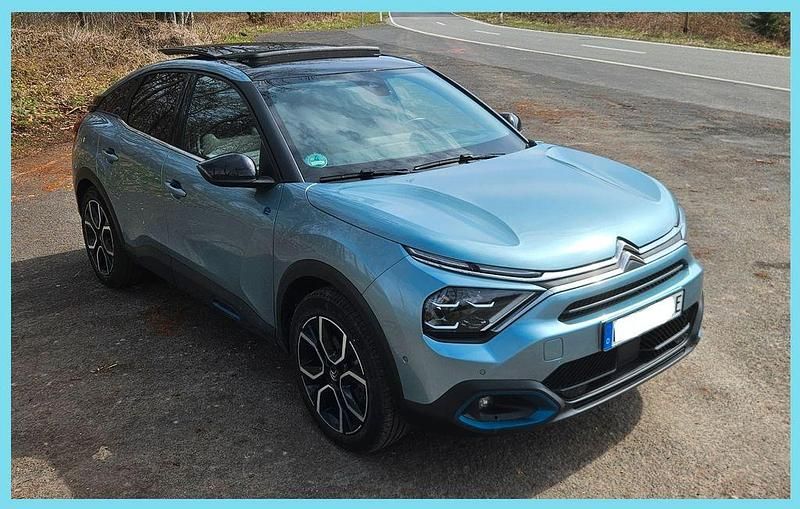 Gebraucht Citroën e-C4 Shine 100 kW (136 PS) 2021 Blau Limousine