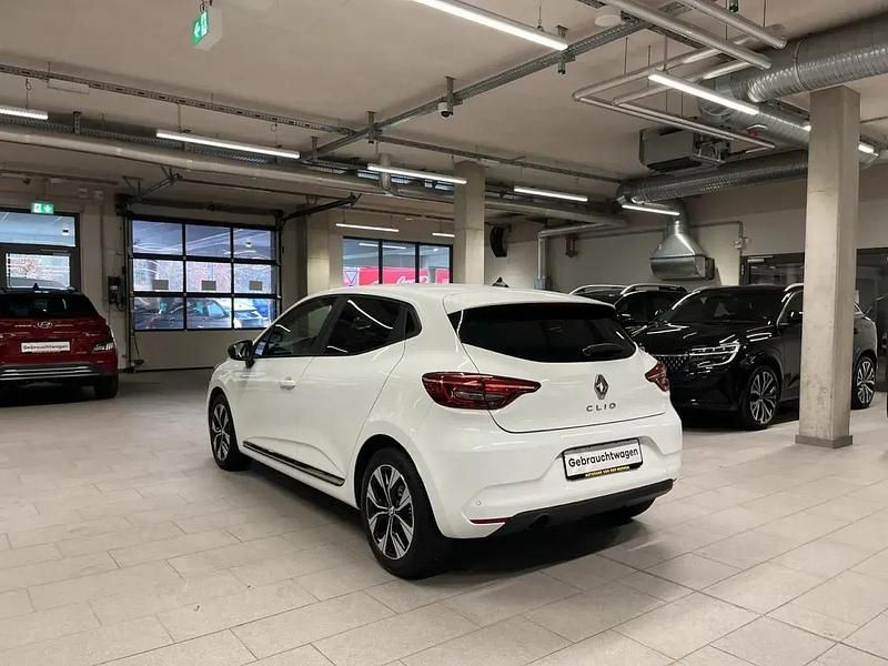 Gebraucht Renault Clio V Evolution 67 PS (49 kW) 2022 Weiß Kleinwagen