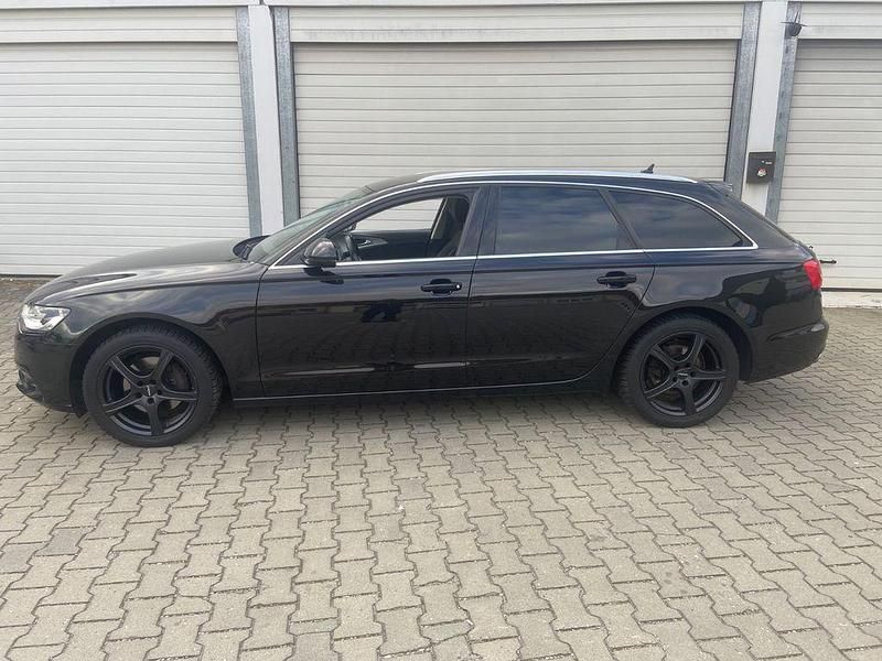Gebraucht Audi A6 177 PS (130 kW) 2013 Schwarz Kombi