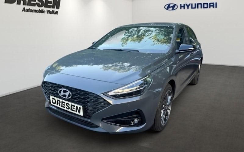 Neu Hyundai i30 Advantage 150 PS (110 kW) 2025 Grau Limousine