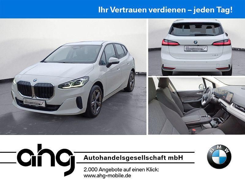 Weiß Gebraucht 2024 BMW 216 Active Tourer Efficient Dynamics Van / Kleinbus | 26.860 € (Etwas zu teuer) - Bild 1/4