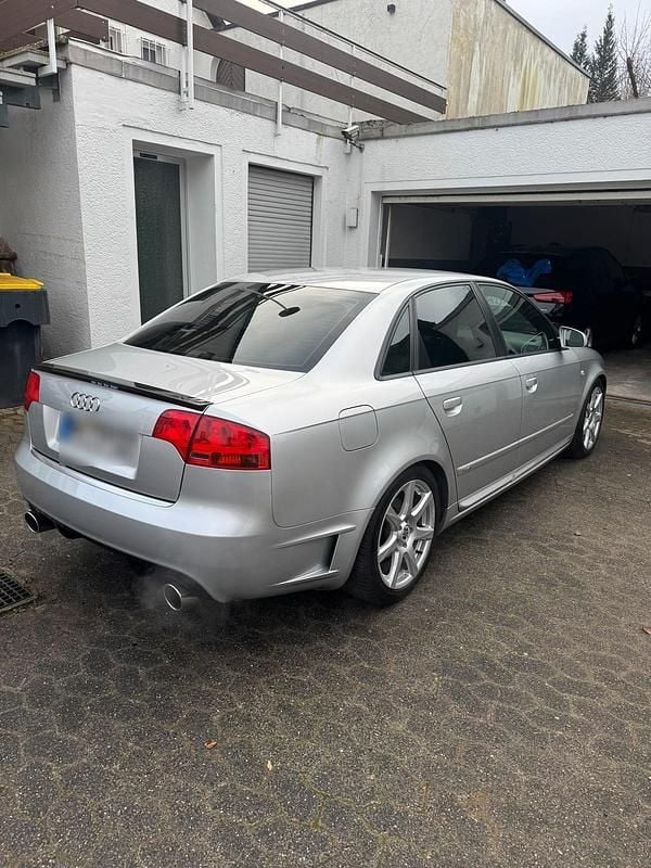Gebraucht Audi A4 220 PS (161 kW) 2005 Silber Limousine