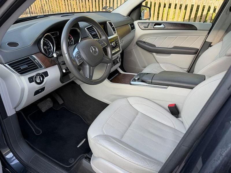 Gebraucht Mercedes GL350 258 PS (189 kW) 2015 Grau SUV
