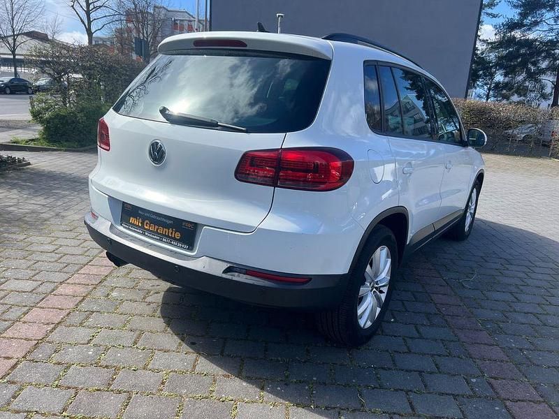 Gebraucht VW Tiguan Trendline 140 PS (102 kW) 2014 Weiß SUV