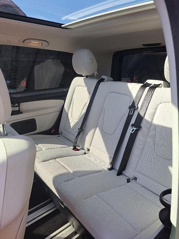 Gebraucht Mercedes V250 190 PS (139 kW) 2017 Grau Van / Kleinbus
