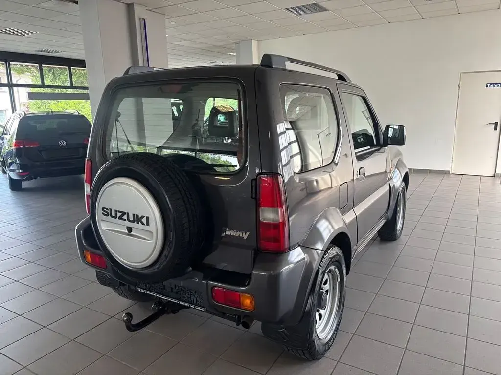 Gebraucht Suzuki Jimny Ranger 86 PS (63 kW) 2012 Grau SUV