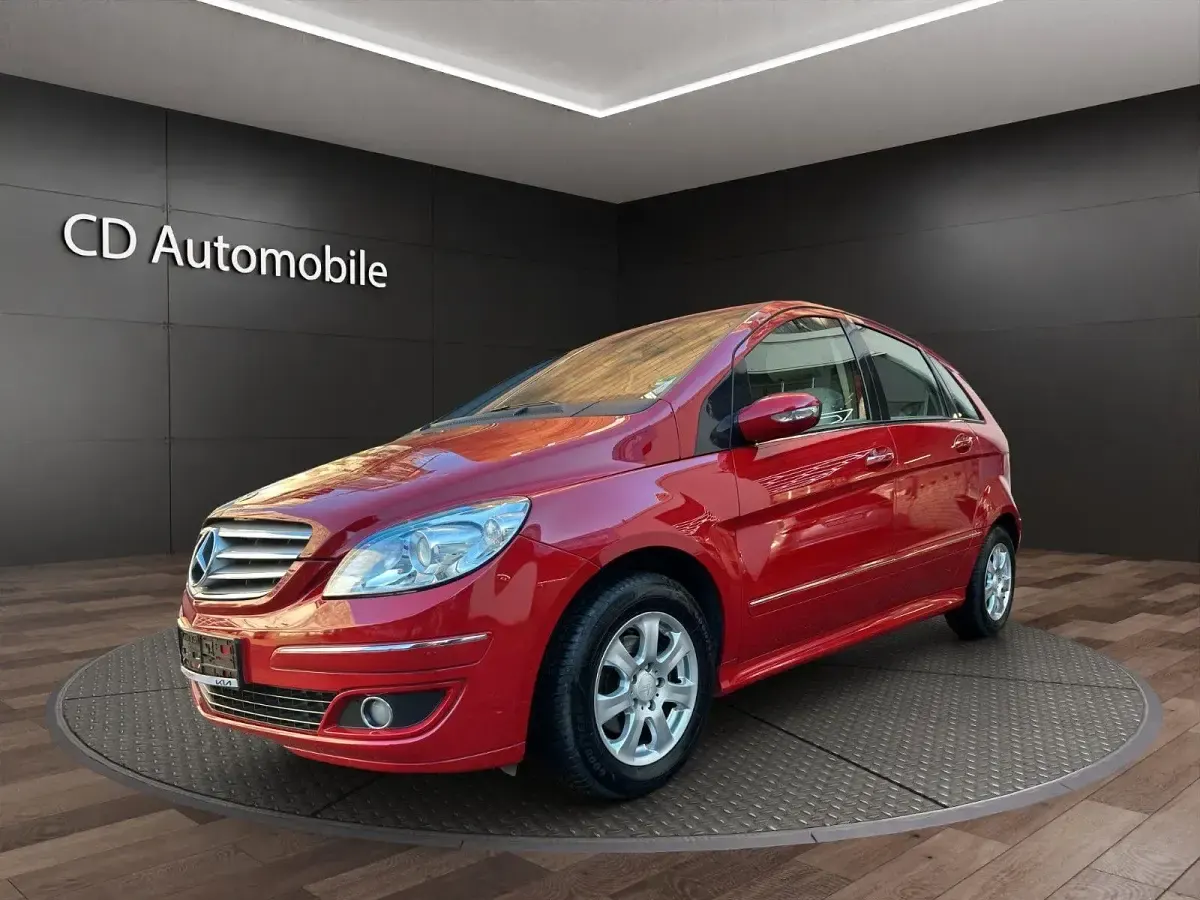 Gebraucht Mercedes B150 95 PS (69 kW) 2006 Rot Van / Kleinbus