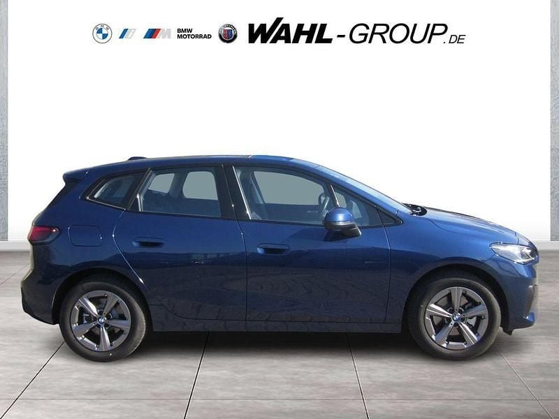 Gebraucht BMW 220 Active Tourer Performance 170 PS (125 kW) 2025 Blau Van / Kleinbus