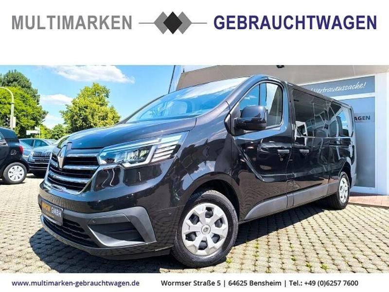 Schwarz Gebraucht 2023 Renault Trafic Life Van / Kleinbus | 32.790 € (Fairer Preis) - Bild 1/4