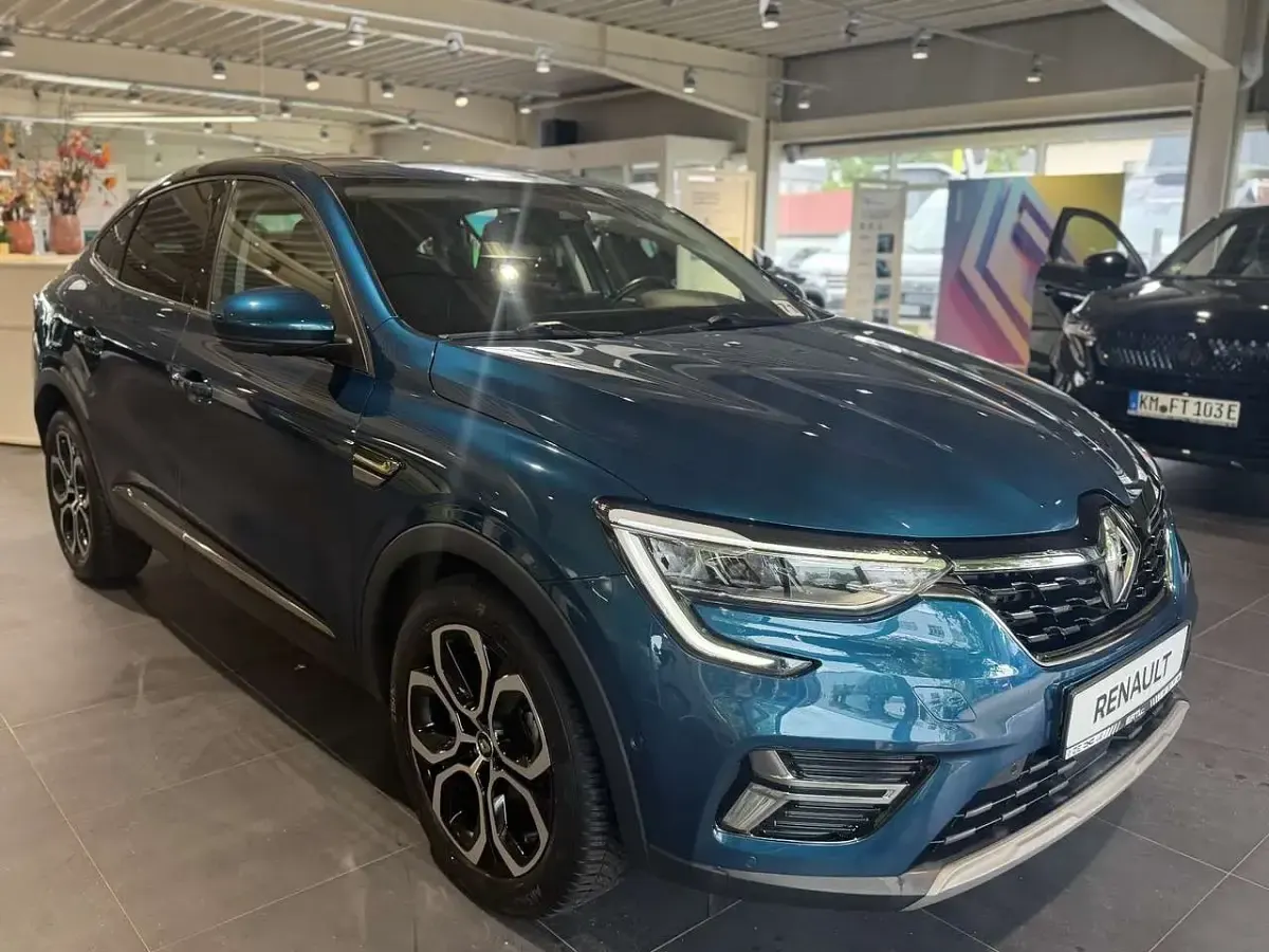 Gebraucht Renault Arkana Techno 140 PS (102 kW) 2022 Blau SUV