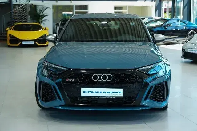 Gebraucht Audi RS3 Sportback Comfort 400 PS (294 kW) 2023 Kemoragrau metallic Kleinwagen