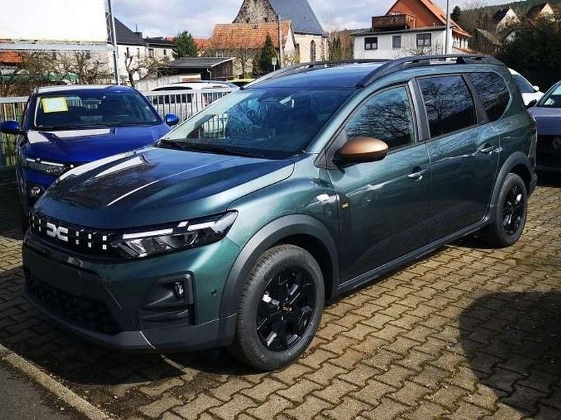 Neu Dacia Jogger Extreme 110 PS (80 kW) 2026 Zederngrün Van / Kleinbus