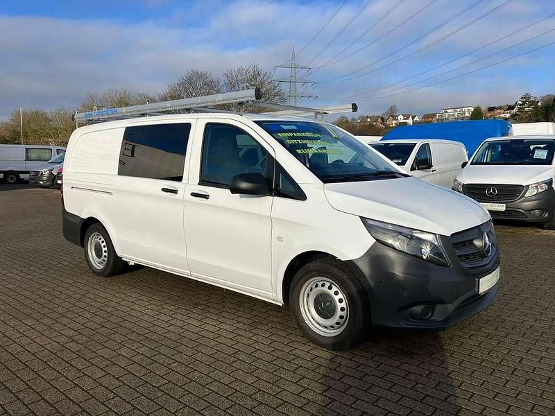 Gebraucht Mercedes Vito 163 PS (119 kW) 2021 Weiß Van